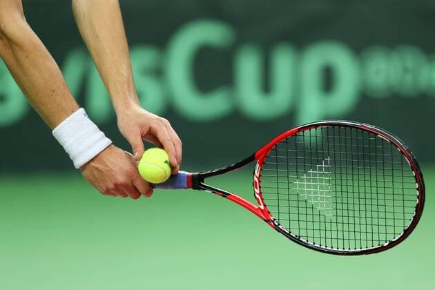 Tennis, Davis Cup, Russland - Schweden KAZAN, RUSSIA. MARCH 6, 2016. A player servies in a Day 3 Rubber of the Davis Cup Group I Europe Africa Zone 1st Round tie between Russia and Sweden at Kazan Tennis Academy. Gabashvili won 6-4, 6-0. Russia won the tie 5-0. Yegor Aleyev TASS  TS018B28