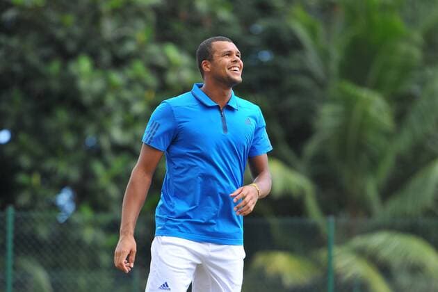 Tennis, Davis Cup, Frankreich - Kanada, Tsonga trainiert mit Fußball Jo Wilfried Tsonga (fra) TENNIS : Daviscup, Davis Cup, Frankreich vs Kanada - 06 03 2016 TennisMagazine 
