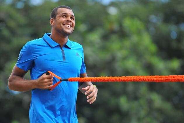Tennis, Davis Cup, Frankreich - Kanada, Tsonga trainiert mit Fußball Jo Wilfried Tsonga (fra) TENNIS : Daviscup, Davis Cup, Frankreich vs Kanada - 06 03 2016 TennisMagazine 