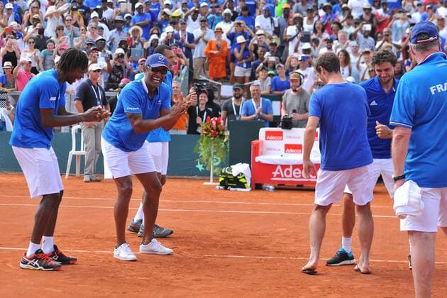 Tennis, Davis Cup, Frankreich - Kanada Jubel FRA Yannick Noah, Gael Monfils, Jo Wilfried Tsonga, Richard Gasquet et Gilles Simon TENNIS : Daviscup, Davis Cup, Frankreich vs Kanada - 06 03 2016 TennisMagazine 