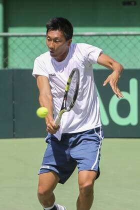 Tennis, Davis Cup, Venezuela - Paraguay Paraguayan player Yim Kin in action against Venezuelan Ricardo Rodriguez during the first round of group 2 of American Zone of Davis Cup in Caracas, Venezuela, 06 March 2016. Yim Kin vs Ricardo Rodriguez !ACHTUNG: NUR REDAKTIONELLE NUTZUNG!  CAR01 20160306-635928973415774007
