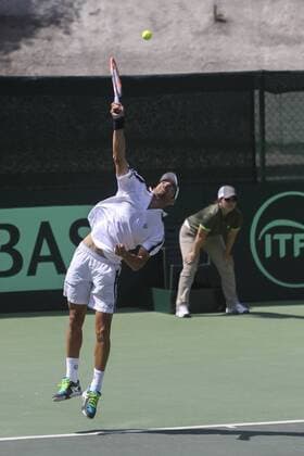 Tennis, Davis Cup, Venezuela - Paraguay Venezuelan tennis player Ricardo Rodriguez in action against Paraguayan Yim Kin during the first round of group 2 of American Zone of Davis Cup in Caracas, Venezuela, 06 March 2016. Yim Kin vs Ricardo Rodriguez !ACHTUNG: NUR REDAKTIONELLE NUTZUNG!  CAR01 20160306-635928973446194007