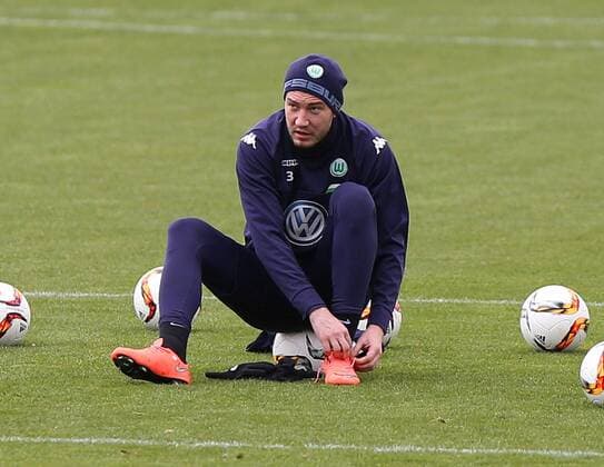 Wolfsburg VfL Training Wolfsburg, Deutschland. 02.03.2016, FUßBALL - VfL Wolfsburg, Training, 1. Bundesliga, Saison 2015-2016, Volkswagen Arena. Bild zeigt: Nicklas Bendtner (VfL Wolfsburg) RS24-DSA-20130810