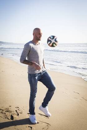 February 25, 2015 - Manhattan Beach, California, United States: The LA Galaxy soccer team newly acquired Belgian defender Jelle Van Damme at the beach in Manhattan Beach. Van Damme captained Standard Liege, for which he made 205 appearances since joining the team in 2011. He has also had stints with Germinal Beerschot (Belgium), Ajax (Netherlands), Southampton (England), Werder Bremen (Germany), Anderlecht (Belgium) and Wolverhampton Wanderers (England) and has made 30 appearances for the Belgium national team Nationalteam While at Anderlecht he was involved in a controversial racial incident when U.S. national team defender Oguchi Onyewu, an African American then with Standard Liege, accused Van Damme of calling him a dirty monkey. Onyewu sued Van Damme but the case was withdrawn after the players met and Van Damme apologized. Van Damme can play both on the back line and in the midfield. (Nancy Pastor Polaris) PICTURE NOT INCLUDED IN THE CONTRACTS local caption 05389732 Belgian defender Jelle Van Damme joins LA Galaxy PhotoNews Polaris, 05389732