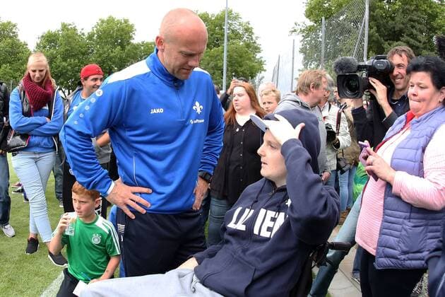 20.06.2015, xjfx, Fussball 1.Bundesliga, SV Darmstadt 98 Trainingsauftakt, v.l. Frank Steinmetz (Fitness Trainer SV Darmstadt 98), Jonathan Heimes genannt Johnny