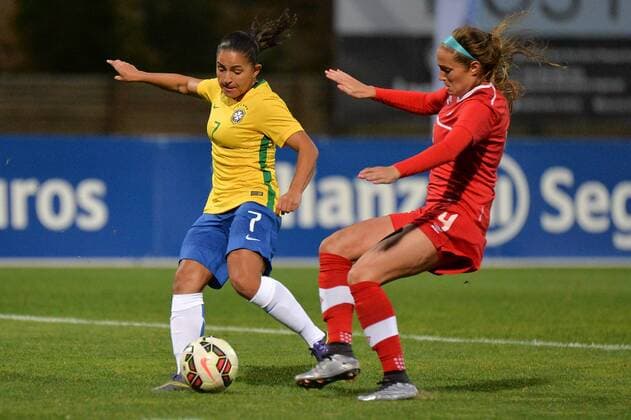 Fußball, Damen, Algarve Cup, Brasilien - Kanada Debora de Oliveira (Brasilien) Parchal, Portugal, 09.03.2016 - Fussball, Frauenfussball, Algarve Cup 2016, Brasilien vs Kanada , Fussball, Frauenfussball, Algarve Cup 2016, Brasilien vs Kanada , xKLx