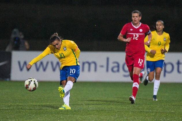 Fußball, Damen, Algarve Cup, Brasilien - Kanada Schuss von Marta da Silva (Brasilien) Parchal, Portugal, 09.03.2016 - Fussball, Frauenfussball, Algarve Cup 2016, Brasilien vs Kanada , Fussball, Frauenfussball, Algarve Cup 2016, Brasilien vs Kanada , xKLx