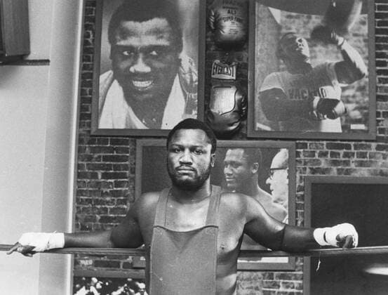 Nov. 7, 2011 - Boxer SMOKIN JOE FRAZIER has died after a battle with liver cancer. Joseph William Joe Frazier (January 12, 1944 - November 7, 2011). Frazier was a former Olympic and Undisputed World Heavyweight boxing champion, whose professional career lasted from 1965 to 1976, with a brief comeback in 1981. In 1970, Frazier defeated Ali on points in the highly anticipated Fight of the Century in 1971. The International Boxing Research Organization (IBRO) rates Frazier among the ten greatest heavyweights of all time. PICTURED: Date unknown - Philadelphia, Pennsylvania, U.S. - Joe Frazier poses in the ring. Boxer Smokin Joe Frazier 1944 - 2011  - ZUMA