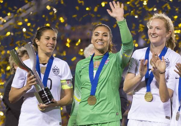 09 March 2016: The USA team celebrates after USA won the SheBelieves Cup soccer match against Germany at the FAU Stadium in Boca Raton, Florida. (Photo by Doug Murray Icon Sportswire) SOCCER: MAR 09 Women s - SheBelieves Cup - USA v Germany Icon796160309011 EDITORIAL USE ONLY