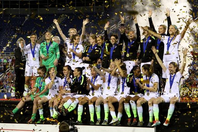 9 March 2016: Team USA celebrates after winning the SheBelieves Cup, defeating Germany 2-1 at FAU Stadium in Boca Raton, Florida. (Photo by Douglas Jones Icon Sportswire) SOCCER: MAR 09 Women s - SheBelieves Cup - USA v Germany Icon5151603092041 EDITORIAL USE ONLY