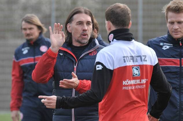 11.03.2016, xTKx, Fussball 1.Bundesliga, FSV MAINZ 05 Training, emspor, v.l. Trainer Martin Schmidt (Mainz 05) , Fabian Frei (Mainz 05) ,