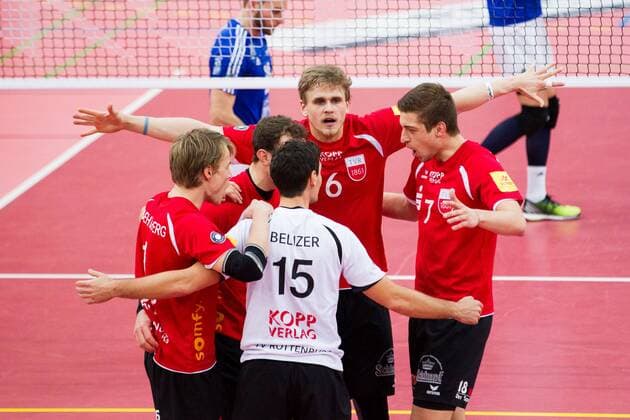 Tuebingen Jubel Dirk Mehlberg ( 1, TV Rottenburg), Friederich Nagel ( 6, TV Rottenburg) und Sven Metzger ( 7, TV Rottenburg); 1. Volleyball Bundesliga Maenner, Paul-Horn-Arena, Tuebingen Deutschland, 20160312; Partie: TV Rottenburg gegen VfB Friedrichshafen; Copyright: Wuechnerx xEibner-Pressefoto EP_nwr