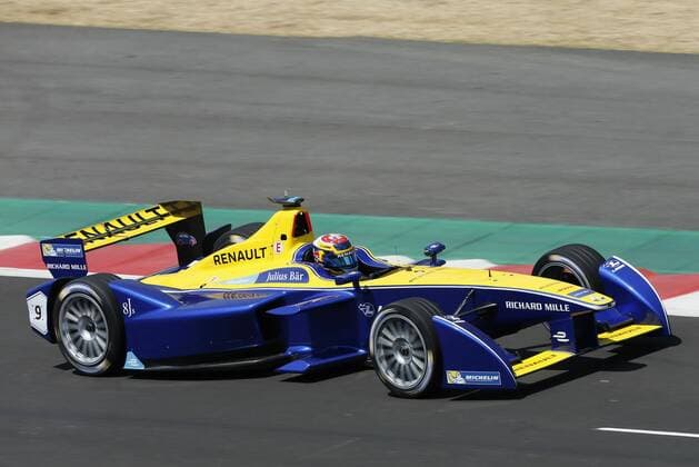 Renault e.dams Swedish pilot Sebastien Buemi drives his electric car during the 5th stage of the Formula E held at Hermanos Rodriguez circuit in Mexico City, Mexico, 12 March 2016. EFE Jose Mendez MEXICO FORMILA E !ACHTUNG: NUR REDAKTIONELLE NUTZUNG!  MDF015 20160312-635934165737066757