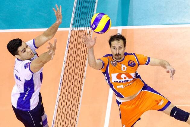 VOLLEYBALL - MEVZA, Ljubljana vs Hypo Tirol LJUBLJANA,SLOVENIA,12.MAR.16 - VOLLEYBALL - MEVZA, Middle European Volleyball Zonal Association, Final Four, men, final, ACH Volley Ljubljana vs Hypo Tirol VT. Image shows Rok Satler (Ljubljana) and Gabriel Soares Pessoa (Hypo Tirol). GEPAxpictures xMaticxKlansek