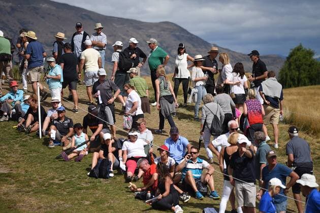 13.03.2016. Arrowtown, New Zealand. Galleries during round 4 at The Hills during 2016 BMW ISPS Handa New Zealand Open. Sunday 13 March 2016. xAndrewxCornagax  ActionPlus11717545