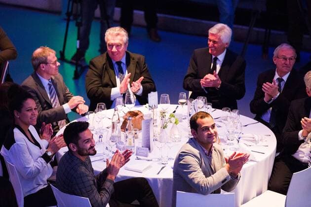 GER, Verleihung Integrationspreis 14.03.2016, Dortmund, Deutsches Fussball Museum, Verleihung des Integrationspreises, im Bild im Bild Celia Sasic ( DFB-Integrationsbotschafterin), Ilkay Gündogan (BVB 8) am Tisch nphxRauch
