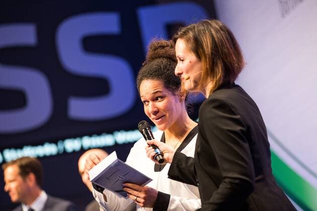 GER, Verleihung Integrationspreis 14.03.2016, Dortmund, Deutsches Fussball Museum, Verleihung des Integrationspreises, im Bild Celia Sasic ( DFB-Integrationsbotschafterin) im Gespräch auf der Bühne nphxRauch