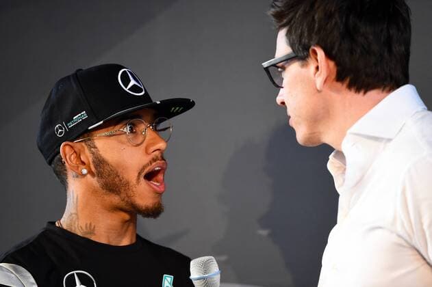 Themen der Woche SPORT Bilder des Tages - SPORT Lewis Hamilton; Toto Wolf, Sportchef, Mercedes Grand Prix, formula 1 GP, Australien in Melbourne, 15.03.2016 Photo:mspb Jerry Andre Lewis Hamilton; Toto Wolf, formula 1 GP, Australien RV RACING PRESS