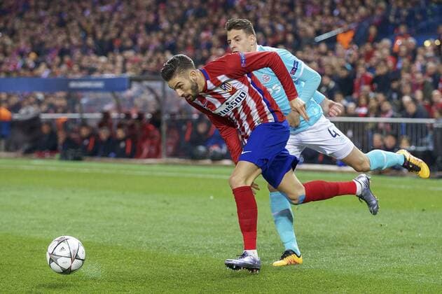 Andres Guardado of PSV, Augusto Fernandez of Club Atletico de Madrid during the UEFA Champions League Round of 16, Second leg match between Atletico madrid and PSV Eindhoven on March 15, 2016 at the Estadio Vicente Calder& 243;n in Madrid, Spain. Atletico Madrid v PSV Eindhoven UEFA Champions League 2015 2016 xVIxxIVx 5163028