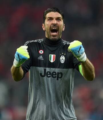 FUSSBALL CHAMPIONS LEAGUE SAISON 2015 2016 ACHTELFINALE RUECKSPIEL FC Bayern Muenchen - Juventus Turin 16.03.2016 Jubel: Torwart Gianluigi Buffon (Juventus Turin) 