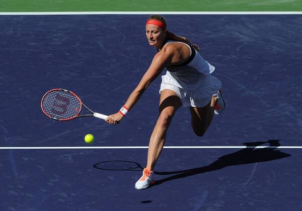 16 Mar. 2016: Petra Kvitova (CZE) runs to get to the ball during a quarterfinals match against Agnieszka Radwanska (POL) during the BNP Paribas Open played at the Indian Wells Tennis Garden in Indian Wells, CA. (Photo By John Cordes Icon Sportswire) TENNIS: MAR 16 BNP Paribas Open Icon506160316022 EDITORIAL USE ONLY