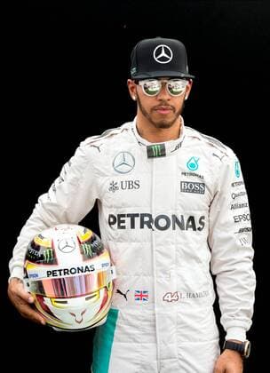 Motorsport, Formel 1, GP Australien, Fahrer Fotoshooting beim Media Day vor dem ersten Rennen in Melbourne March 17, 2016: Lewis Hamilton (GBR) 44 from the Mercedes AMG Petronas team at the drivers portrait session prior to the 2016 Australian Formula One Grand Prix at Albert Park, Melbourne, Australia. Formula One 2016: Australia Day 1 - ZUMAc04_