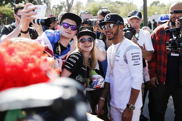 Motorsports: FIA Formula One World Championship WM Weltmeisterschaft 2016, Grand Prix of Australia, 44 Lewis Hamilton (GBR, Mercedes AMG Petronas Formula One Team), xHOCHxZWEIx