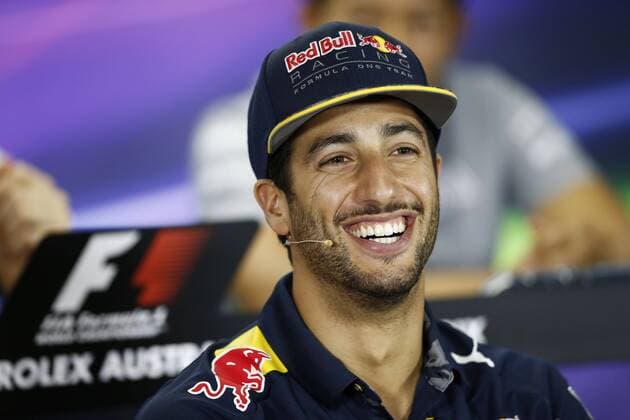 Motorsports: FIA Formula One World Championship WM Weltmeisterschaft 2016, Grand Prix of Australia, 3 Daniel Ricciardo (AUS, Red Bull Racing), xHOCHxZWEIx