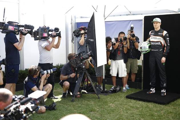 Motorsport, Formel 1, GP Australien, Fahrer Fotoshooting beim Media Day vor dem ersten Rennen in Melbourne Motorsports: FIA Formula One World Championship WM Weltmeisterschaft 2016, Grand Prix of Australia, 27 Nico Hulkenberg (GER, Sahara Force India F1 Team), xHOCHxZWEIx
