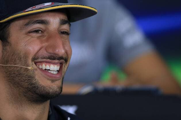 2016 F1 Grand Prix Australian Grand Prix Mar 17th. Melbourne Grand Prix Circuit, Albert Park, Melbourne, Australia. Red Bull Racing - Daniel Ricciardo xLeannexBoon Actionplusx  ActionPlus11718971