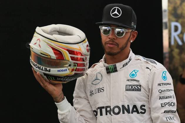 Motorsport, Formel 1, GP Australien, Fahrer Fotoshooting beim Media Day vor dem ersten Rennen in Melbourne 2016 F1 Grand Prix Australian Grand Prix Mar 17th. Melbourne Grand Prix Circuit, Albert Park, Melbourne, Australia. Mercedes AMG Petronas & x2013; Lewis Hamilton xLeannexBoon Actionplusx  ActionPlus11718985