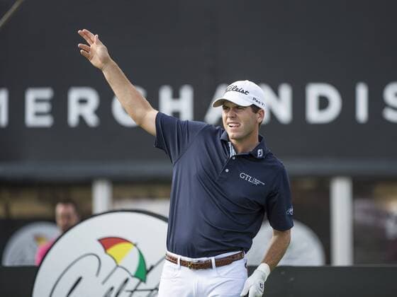 March 17, 2016 - Orlando, FL, U.S: Ben Martin on the 10th tee signals ball direction during first round golf action of the Arnold Palmer Invitational presented by Mastercard held at Arnold Palmer s Bay Hill Club & Lodge in Orlando, Fl. Romeo T Guzman CSM. PGA Golf Herren 2016: Arnold Palmer Invitational Rnd 1 MAR 17 - ZUMAcg2_