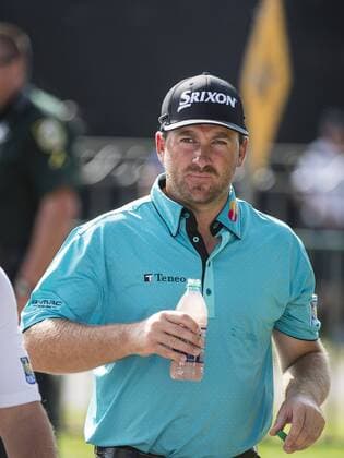March 17, 2016 - Orlando, FL, U.S: Graeme McDowell of Northern Ireland walks to the 1st tee during first round golf action of the Arnold Palmer Invitational presented by Mastercard held at Arnold Palmer s Bay Hill Club & Lodge in Orlando, Fl. Romeo T Guzman CSM. PGA Golf Herren 2016: Arnold Palmer Invitational Rnd 1 MAR 17 - ZUMAcg2_