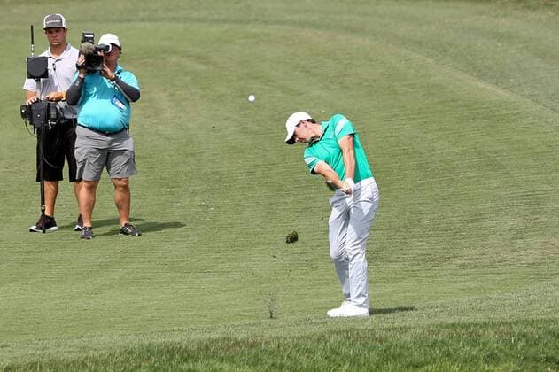 March 17, 2016 - Orlando, Florida, United States - Rory McIlroy hits a shot on the 8th hole during the first round of the Arnold Palmer Invitational at Bay Hill Club & Lodge. PGA Golf Herren 2016 - Arnold Palmer Invitational - Round 1 - ZUMAw109