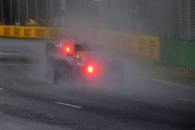 Motorsports: FIA Formula One World Championship WM Weltmeisterschaft 2016, Grand Prix of Australia, 26 Daniil Kvyat (RUS, Red Bull Racing), xHOCHxZWEIx
