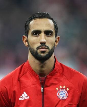 Fussball, Champions League, 2015 2016, Herren, Achtelfinale, Rückspiel, 16.03.2016, FC Bayern München - Juventus Turin 4-2, nach Verlängerung, v.l. Portrait bei Champions League Hymne, Medhi Benatia, FC Bayern München,