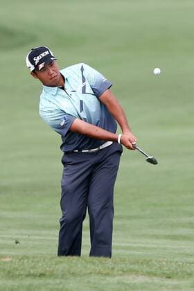 March 18, 2016 - Orlando, Florida, United States - Hideki Matsuyama chips on to the 6th green during the second round of the Arnold Palmer Invitational at Bay Hill Club & Lodge. PGA Golf Herren 2016 - Arnold Palmer Invitational - Round 2 - ZUMAw109