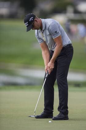 March 18, 2016: Henriq Stenson sinks his putt on 11 during the second round of the Arnold Palmer Invitational in Orlando, FL. (Photograph by Roy K. Miller Icon Sportswire) GOLF: MAR 18 PGA Golf Herren - Arnold Palmer Invitational presented by MasterCard - Second Round Icon1603181312 EDITORIAL USE ONLY