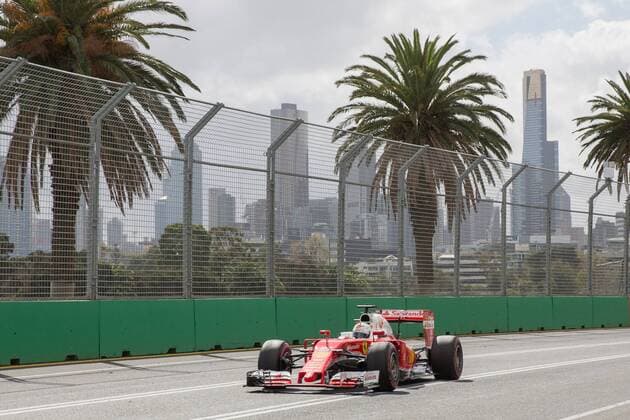 March 19, 2016: Sebastian Vettel (DEU) 5 from the Scuderia Ferrari team during practise session three at the 2016 Australian Formula One Grand Prix at Albert Park, Melbourne, Australia. Formula One 2016: Australia Day 3 - ZUMAc04_