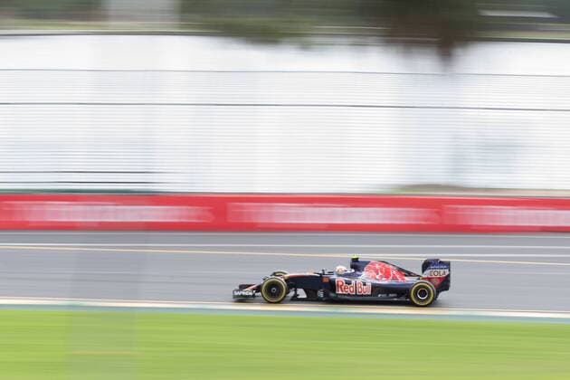 March 19, 2016: Carlos Sainz (ESP) 55 from the Scuderia Toro Rosso team during practise session three at the 2016 Australian Formula One Grand Prix at Albert Park, Melbourne, Australia. Formula One 2016: Australia Day 3 - ZUMAc04_