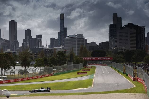 Motorsports: FIA Formula One World Championship WM Weltmeisterschaft 2016, Grand Prix of Australia, 44 Lewis Hamilton (GBR, Mercedes AMG Petronas Formula One Team), xHOCHxZWEIx