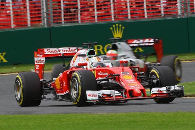 Australian Grand Prix, Melbourne 17 - 20 March 2016 19.03.2016 - Free Practice 3, Sebastian Vettel (GER) Scuderia Ferrari SF16-H leads Romain Grosjean (FRA) Haas F1 Team VF-16 