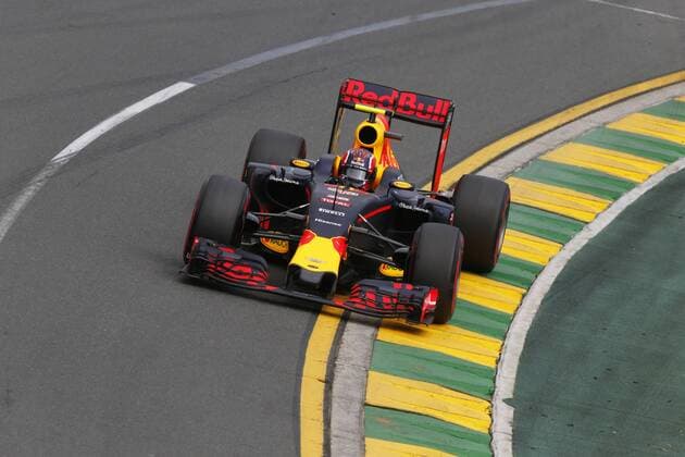Motorsports: FIA Formula One World Championship WM Weltmeisterschaft 2016, Grand Prix of Australia, 26 Daniil Kvyat (RUS, Red Bull Racing), xHOCHxZWEIx