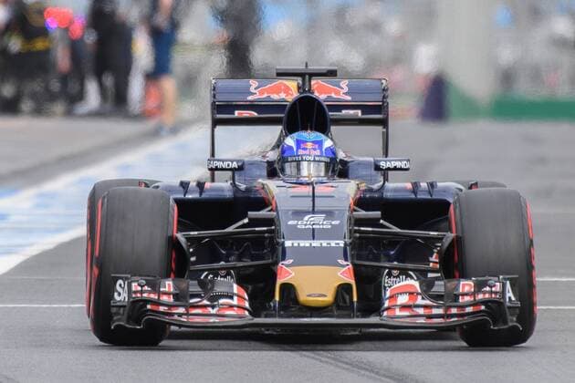 March 19, 2016: Max Verstappen (NDL) 33 from the Scuderia Toro Rosso team leaving the pits for qualifying at the 2016 Australian Formula One Grand Prix at Albert Park, Melbourne, Australia. Formula One 2016: Australia Day 3 - ZUMAc04_