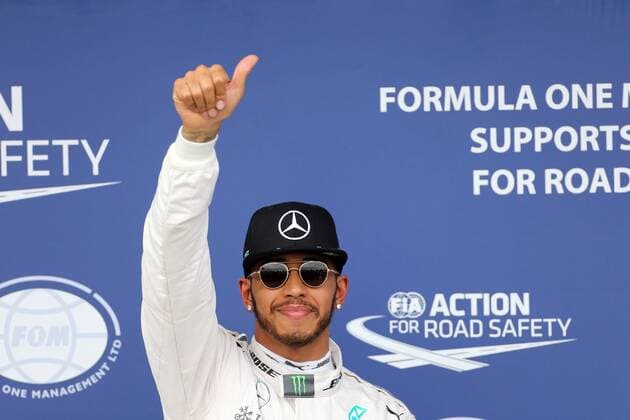 Bilder des Tages - SPORT Australian Grand Prix, Melbourne 17 - 20 March 2016 19.03.2016 - Qualifying, Lewis Hamilton (GBR) Mercedes AMG F1 W07 Hybrid pole position 