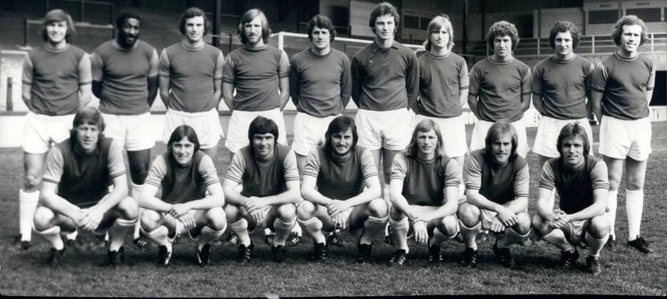 1975 - Cup Finalists - West Ham United: Photo Shows Group picture of West Ham United Wembley on May 3rd. 1975. (L to R - Back rows): Keith Robson; Clyde Best; Trevor Brooking; Billy Bonds; Bobby Ferguson; Mervyn Day; Kevin Lock; Pat Holland; John McDowell; and Mick McGiven. (L to R - Front Row): Tommy Taylor; Keith Coleman; Keith Colemabn; Bobby Gould; Frank Lmapard; Alan Taylor; Graham Paddon and Billy Jennings. Rugby Soccer - ZUMAk09_