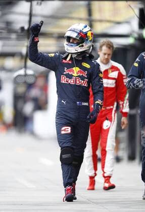 Motorsports: FIA Formula One World Championship WM Weltmeisterschaft 2016, Grand Prix of Australia, 3 Daniel Ricciardo (AUS, Red Bull Racing), xHOCHxZWEIx