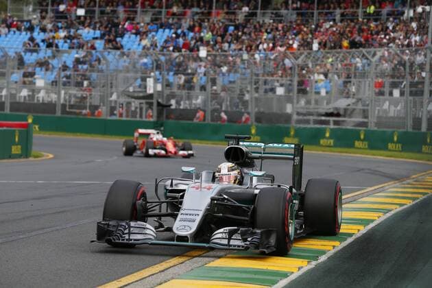 Motorsports: FIA Formula One World Championship WM Weltmeisterschaft 2016, Grand Prix of Australia, 44 Lewis Hamilton (GBR, Mercedes AMG Petronas Formula One Team), xHOCHxZWEIx