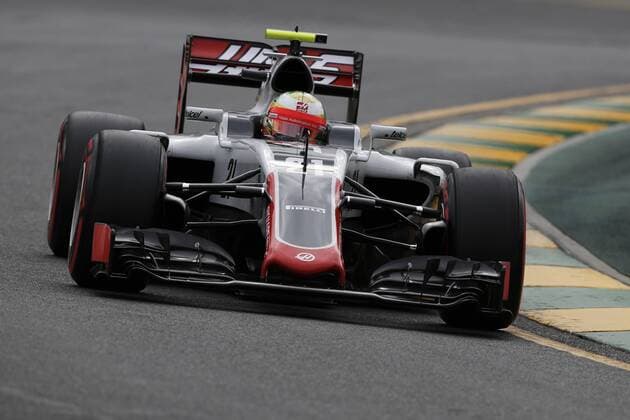 March 19, 2016 - Melbourne, Australia - ESTEBAN GUTIERREZ of Mexico and Haas F1 Team drives during the qualifying session of the 2016 Formula 1 Australian Grand Prix at Albert Park Circuit, in Melbourne, Australia. F1 2016 - Australian Grand Prix - Qualifying - ZUMAg147