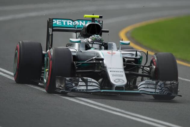 (160319) -- MELBOURNE, March 19, 2016 -- Mercedes AMG Petronas Formula One driver Nico Rosberg of Germany races during the qualifying session of Australian Formula One Grand Prix at Albert Park in Melbourne, Australia, March 19, 2016. Mercedes AMG Petronas Formula One driver Lewis Hamilton won the pole position. The Australian Formula One Grand Prix will take place in Melbourne on March 20. ) (SP)AUSTRALIA-MELBOURNE-F1-QUALIFYING SESSION BaixXue 